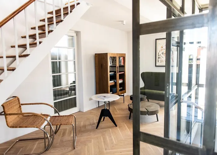 Brands Loft *